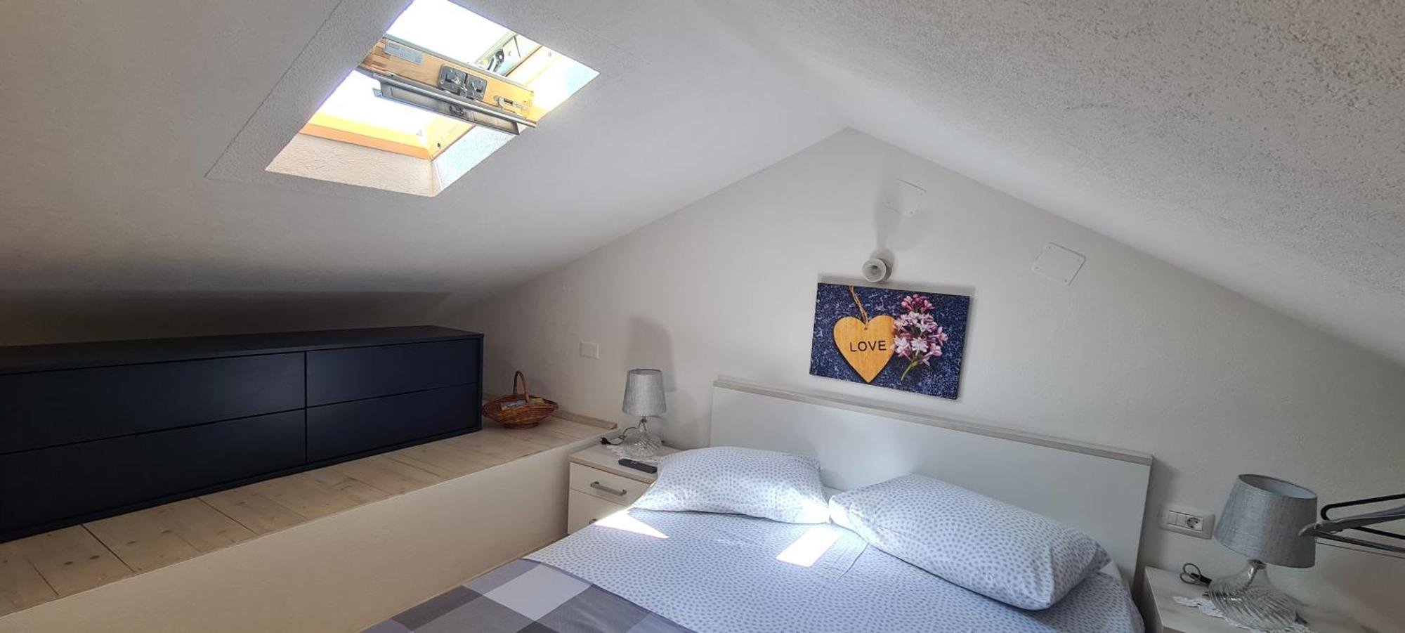 Studio Apartman Loreta Cres Εξωτερικό φωτογραφία